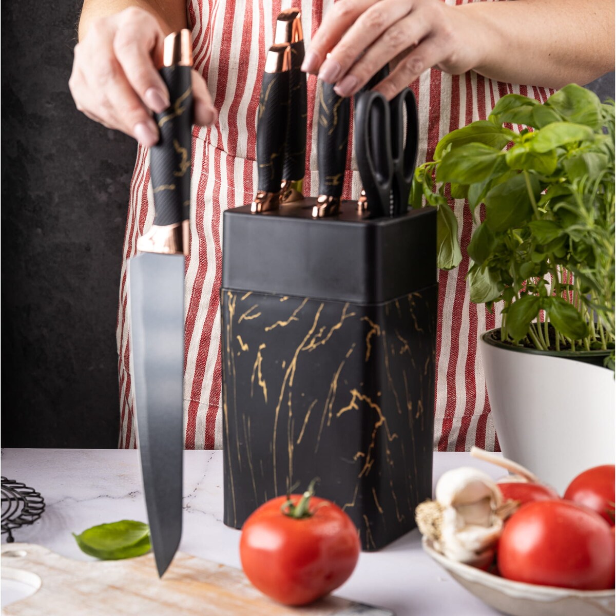 Zestaw noży kuchennych w bloku 6 elementów czarny KLAUSBERG