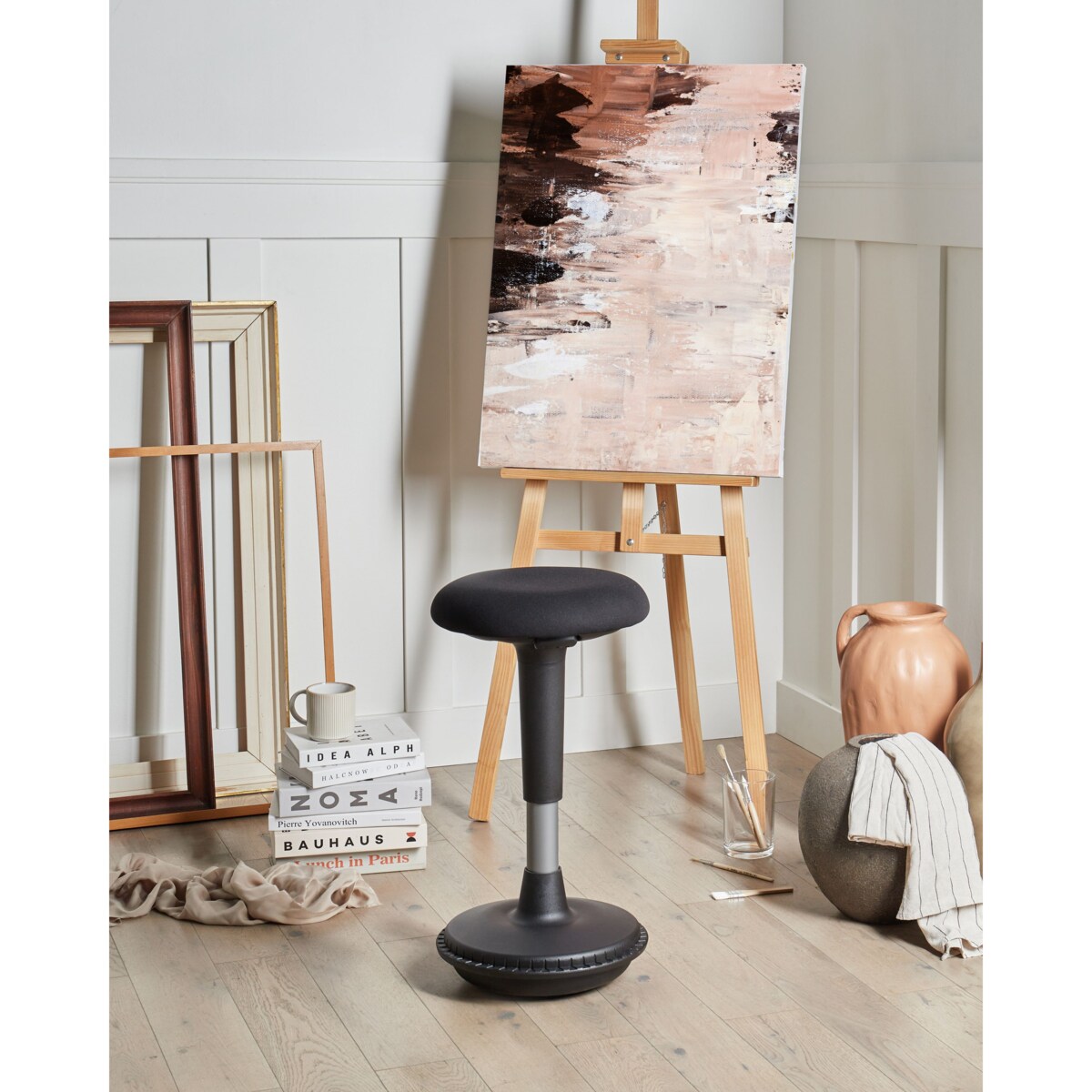 Stołek balansujący ESTELL Czarny