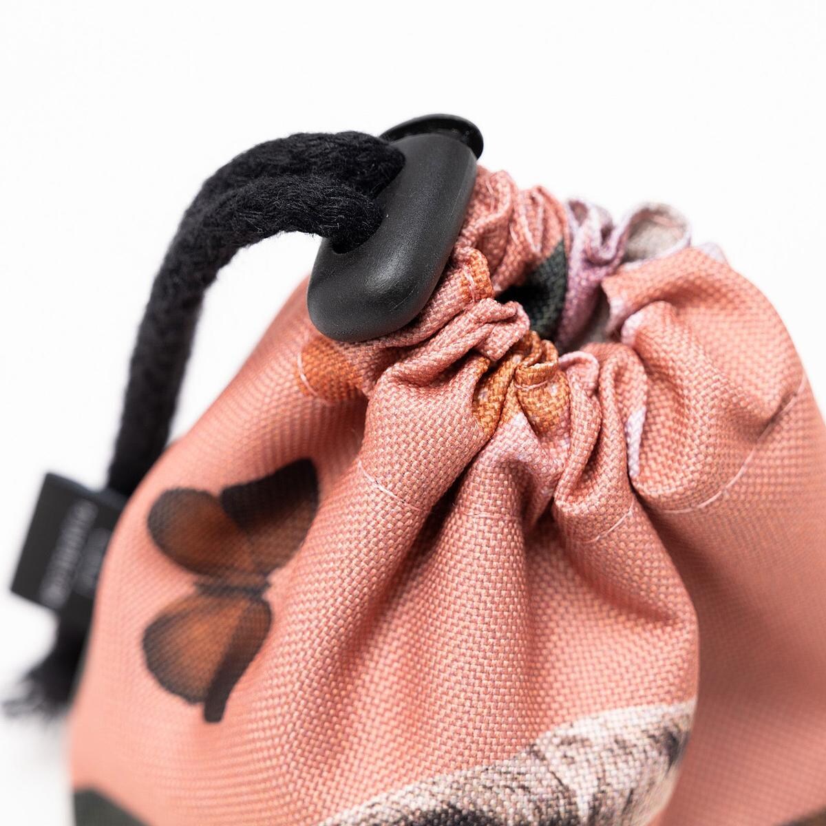 Mini saszetka na smaczki "Wie wiórka co dobre"