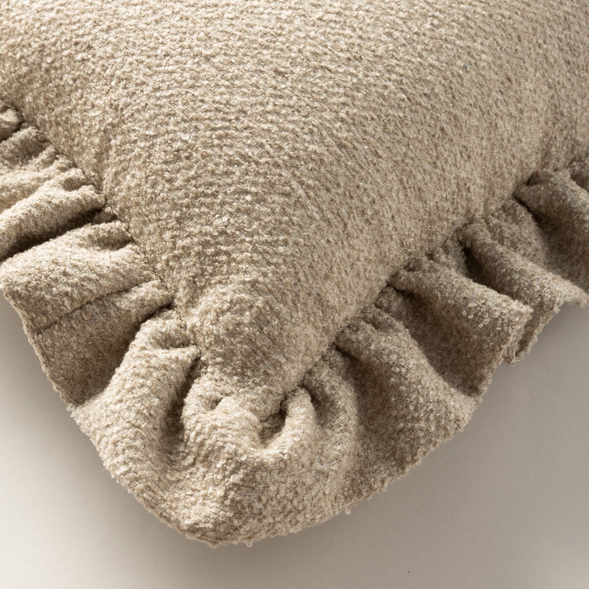 Poszewka Paula z falbaną 45x45 beżowy melanż