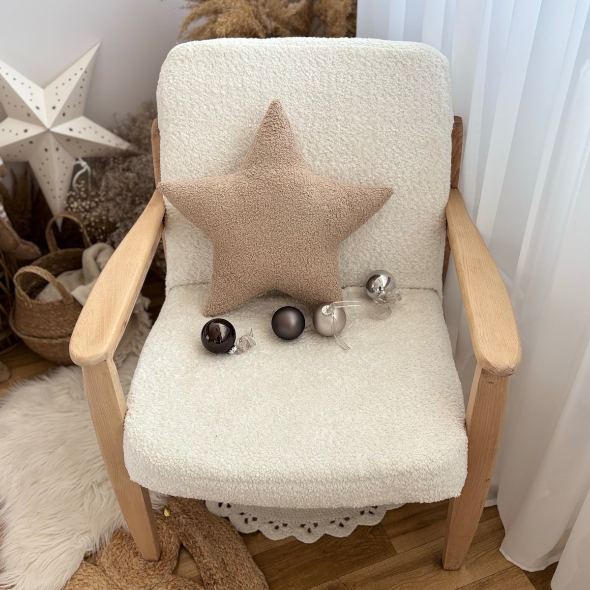 Poduszka Gwiazda boucle beżowa