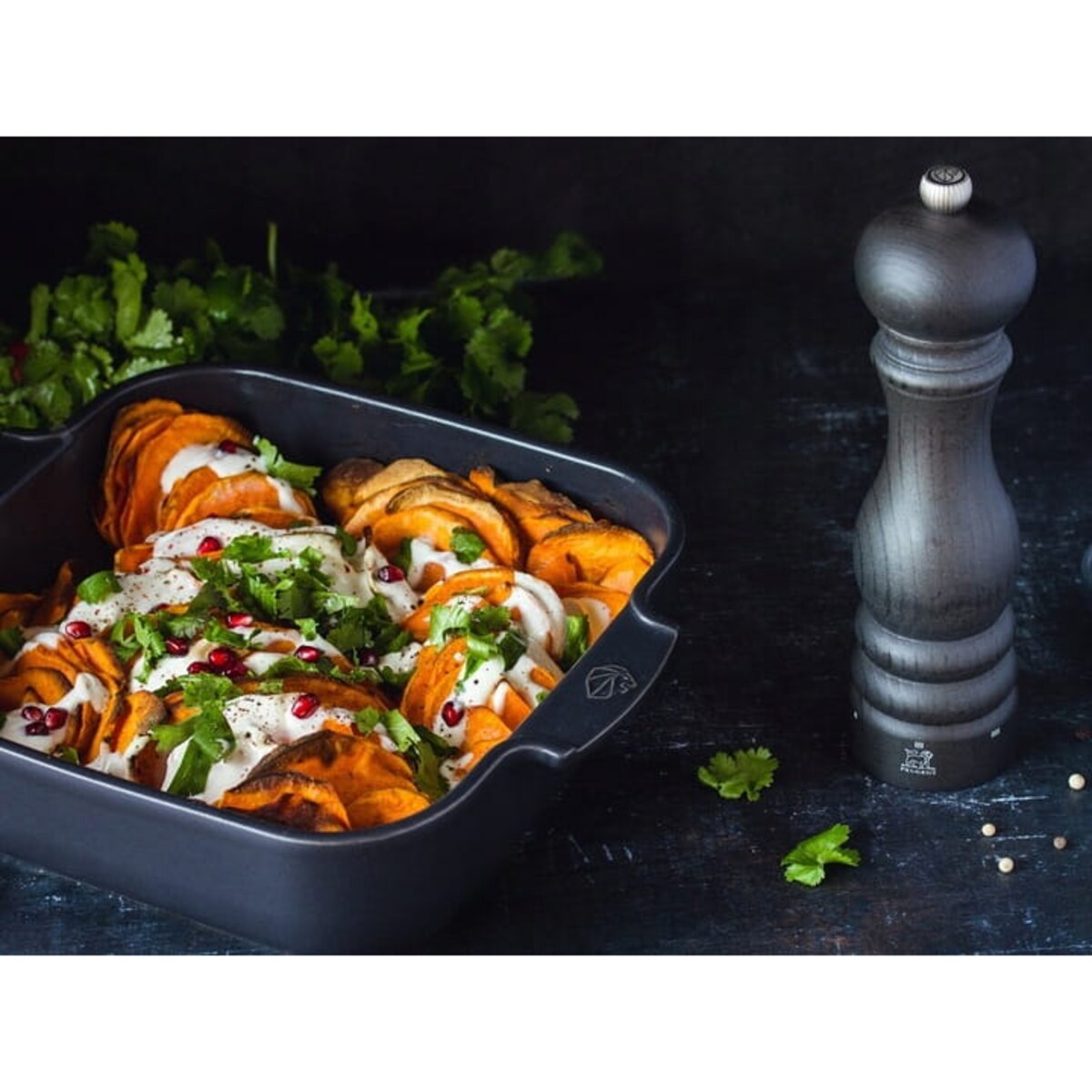 Młynek Paris 22cm do mielenia pieprzu pieprzniczka ręczny regulacja PEUGEOT