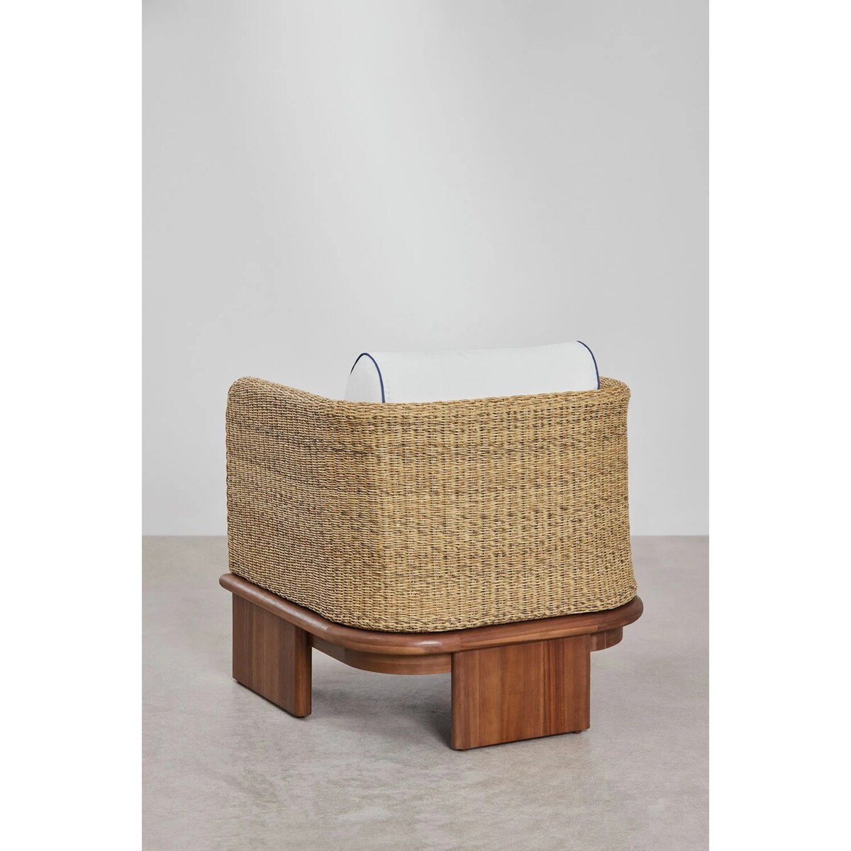 Zestaw ogrodowy: sofa 3-osobowa, 2 fotele i 2 stoliki z rattanu i drewna Famara brąz