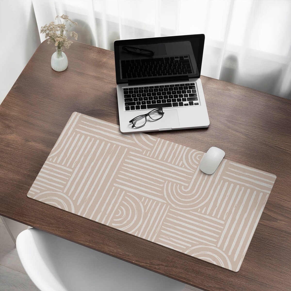 Beżowa mata na biurko Geometryczne linie, 90x45 cm