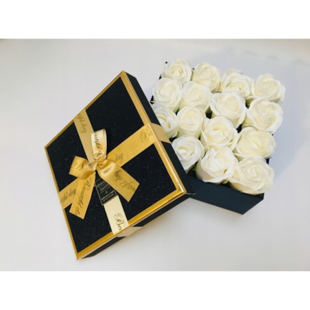 BOX PACHNĄCE białe RÓŻE MYDLANE GOTOWY PREZENT upominek urodziny ślub kwiat