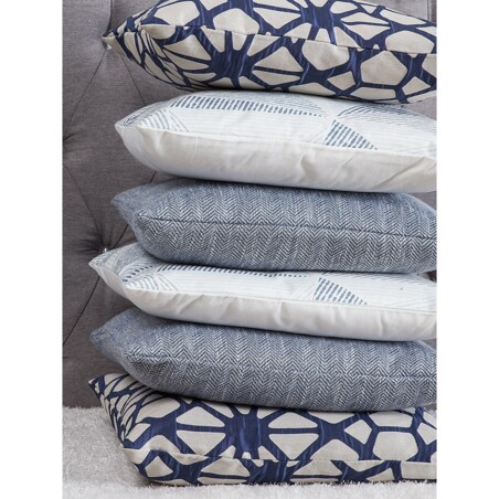 2 poduszki dekoracyjne w jodełkę 45 x 45 cm szare LUPINE