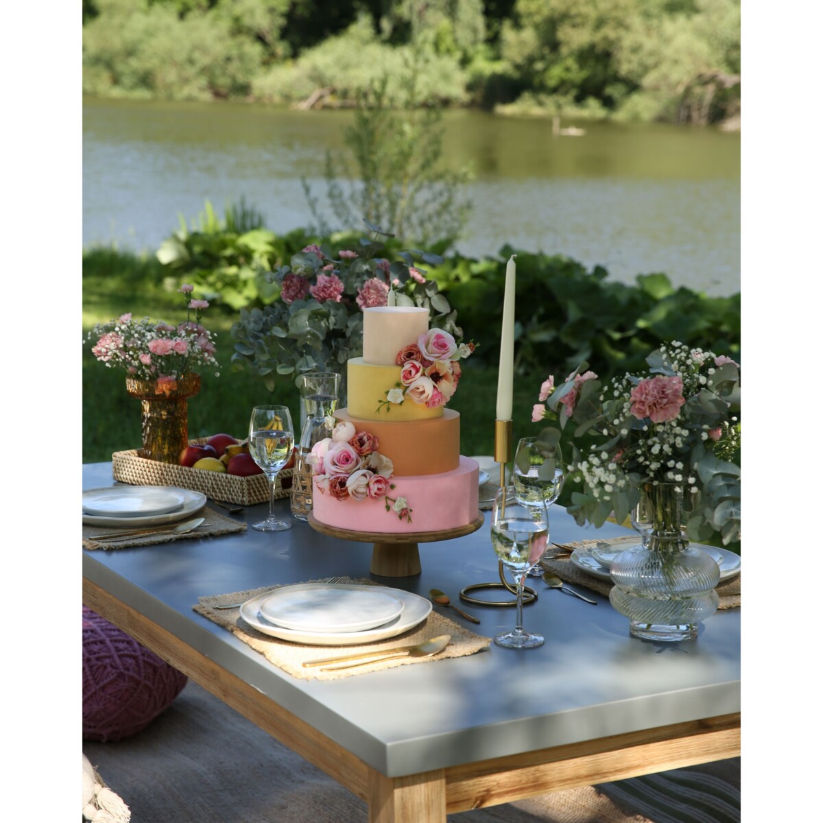 Zestaw ogrodowy z ławkami dla 6 osób OSTUNI Beton Szary