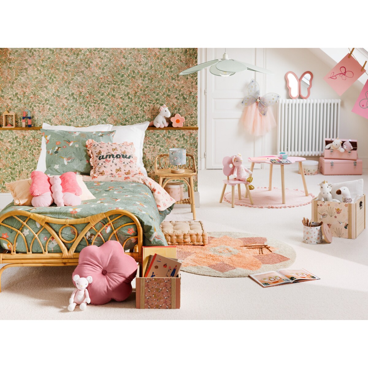 Poduszka w kształcie kwiatka AMELIA, 38 x 38 cm