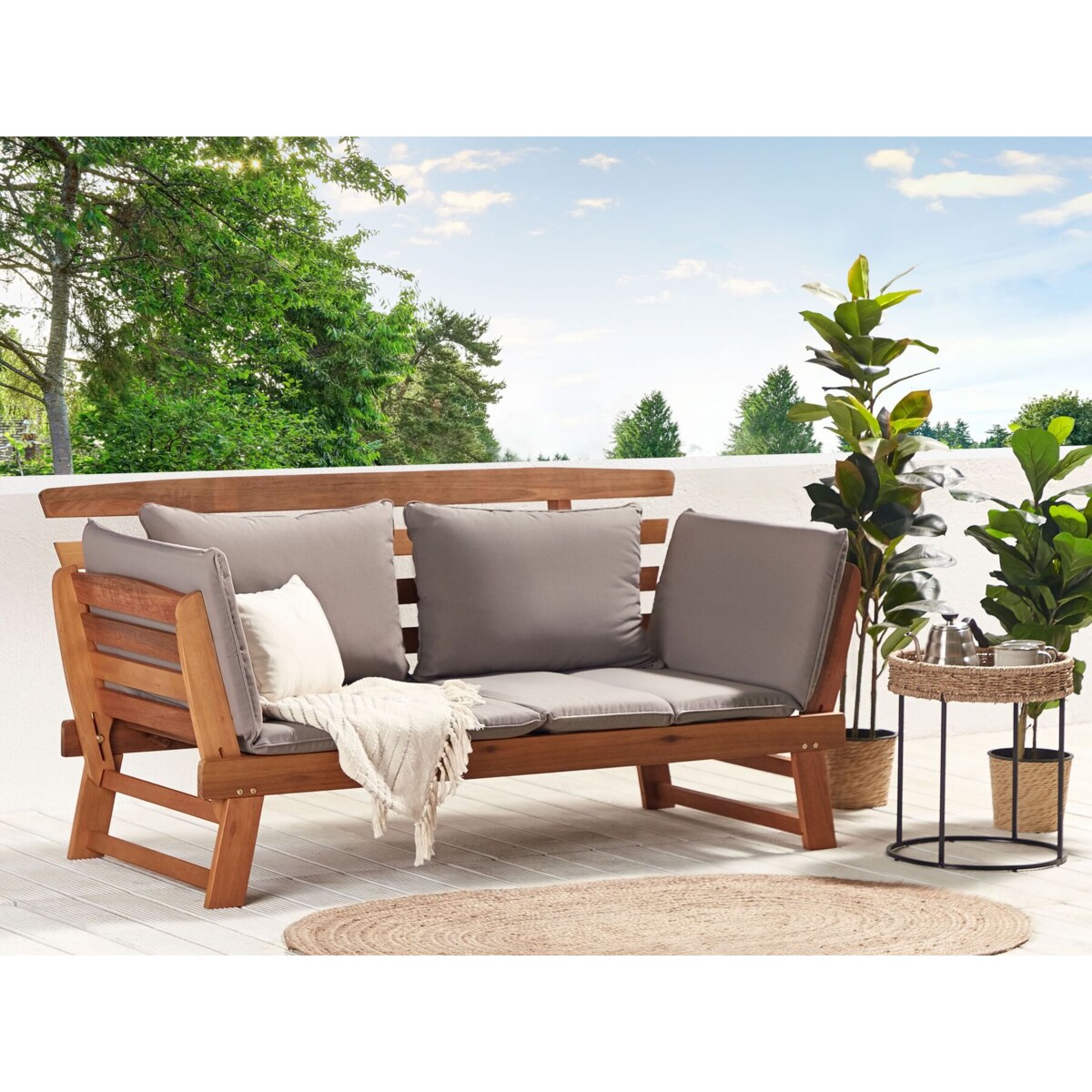 Sofa ogrodowa 165/210 cm drewniana jasna z regulowanymi podłokietnikami PORTICI