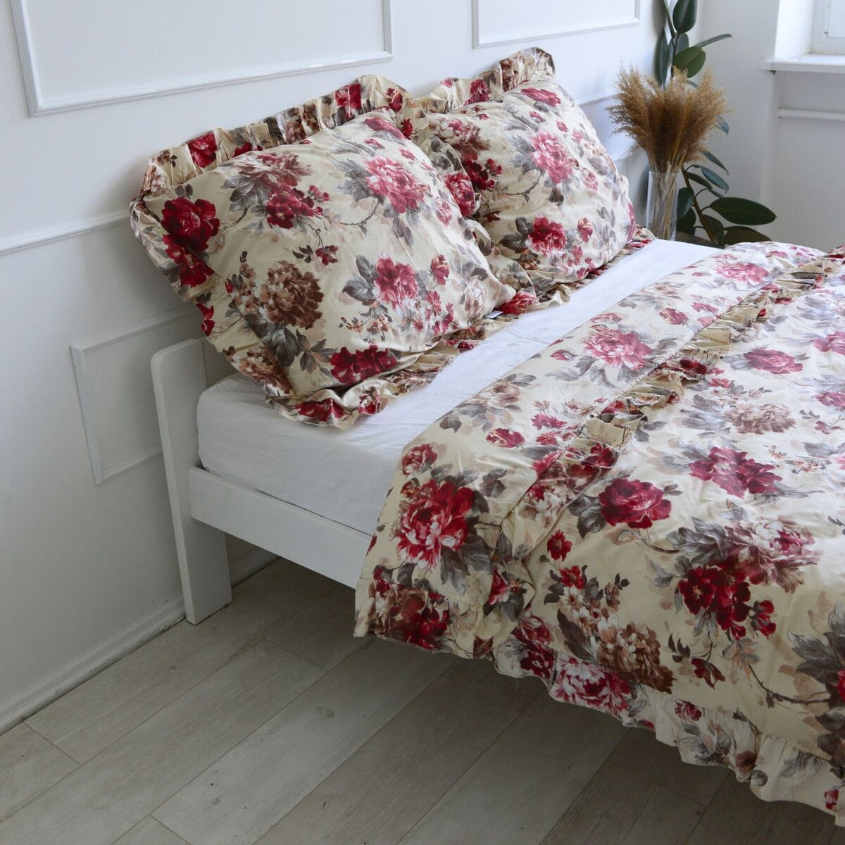 Poszewka Pościel Na Kołdrę Z Falbanką 180X200 Cm Kwiaty Piwonii