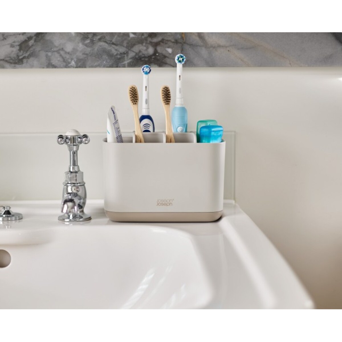 Pojemnik na szczoteczki L beżowy EasyStore, 12.8 x 17.1 x 8.6 cm, Joseph Joseph