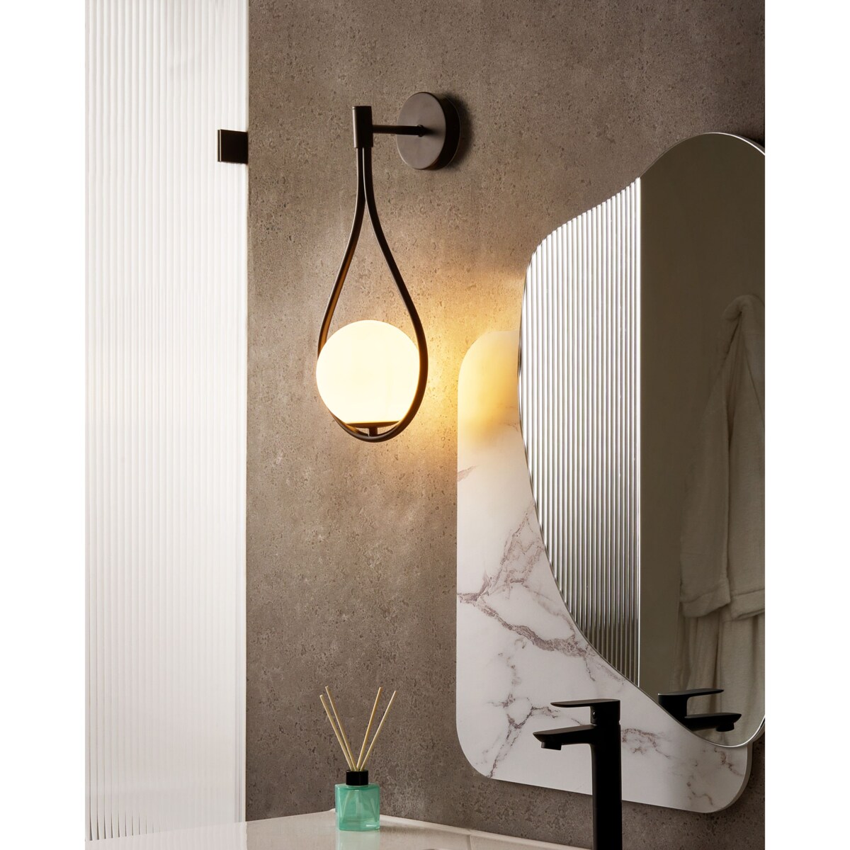 Lampa ścienna AUROUE Czarny Metal