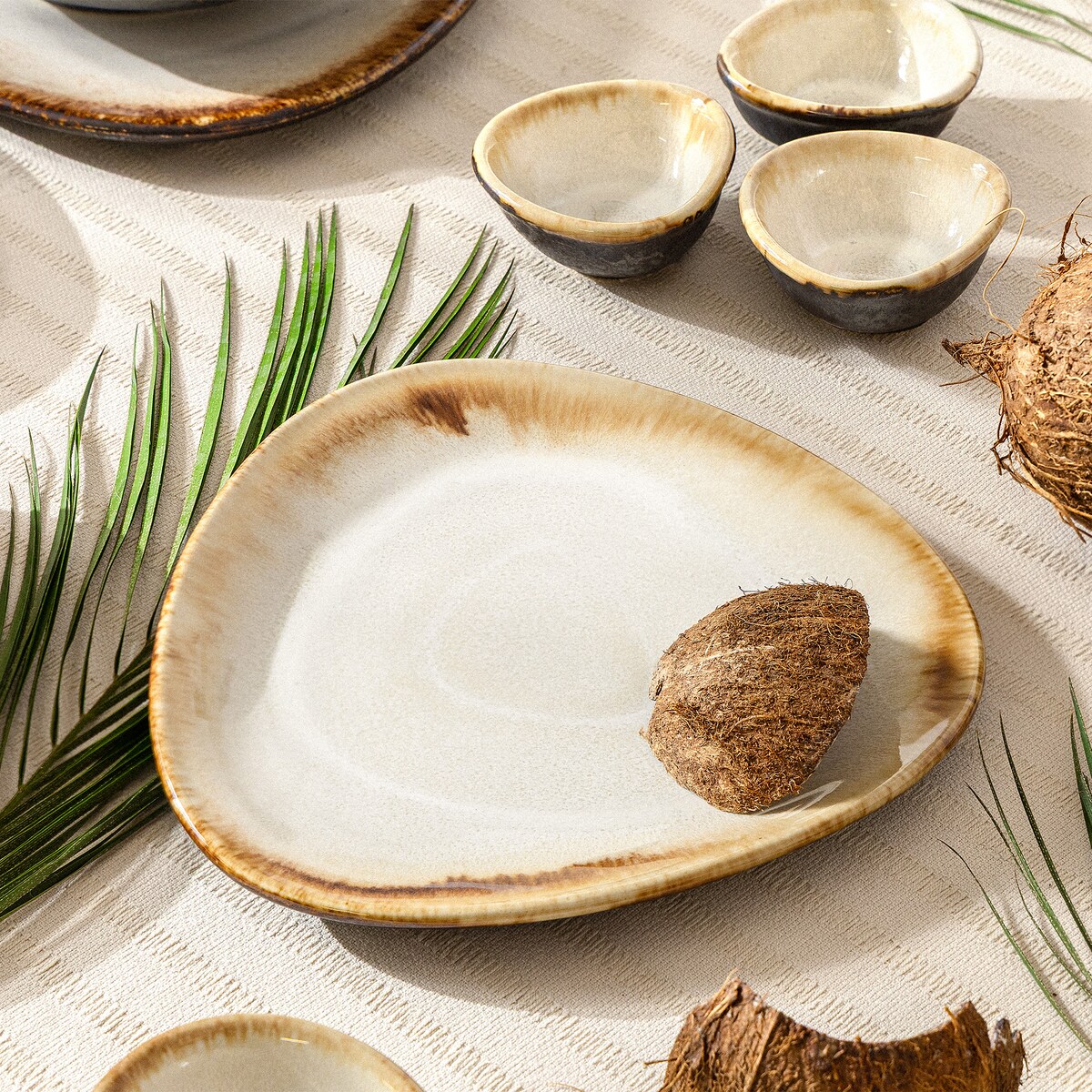 Konsimo PRIMA Zestaw kawowy espresso 6 os. (18 el.), jasnobeżowy