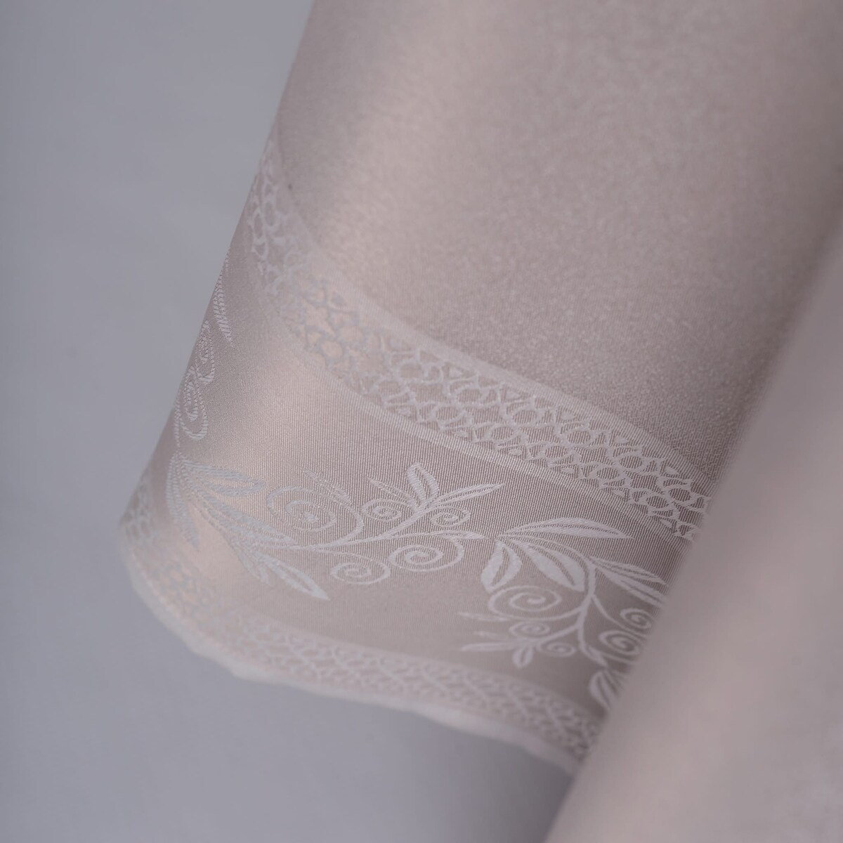 Obrus dekoracyjny 160x160 cm plamoodporny szary