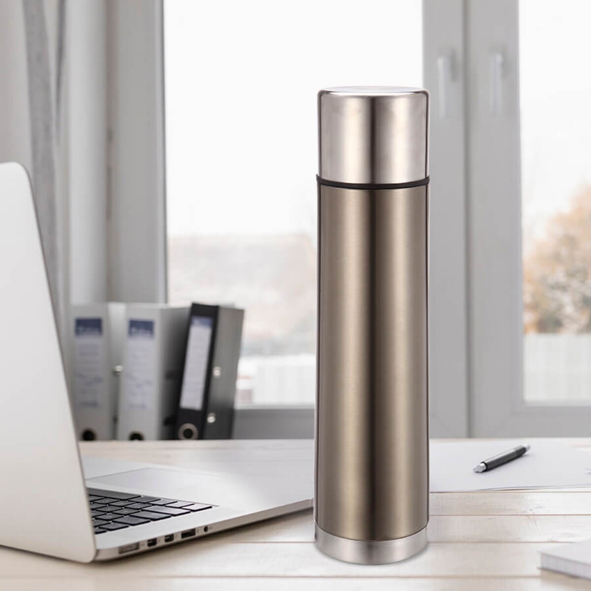 Termos stalowy 0.75L 2 kolory MAESTRO MR-1638-75