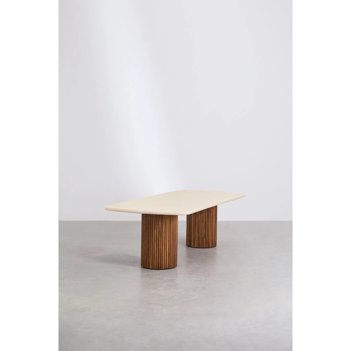 Stół jadalniany z cementu i drewna akacjowego Sirvon 110x230 cm