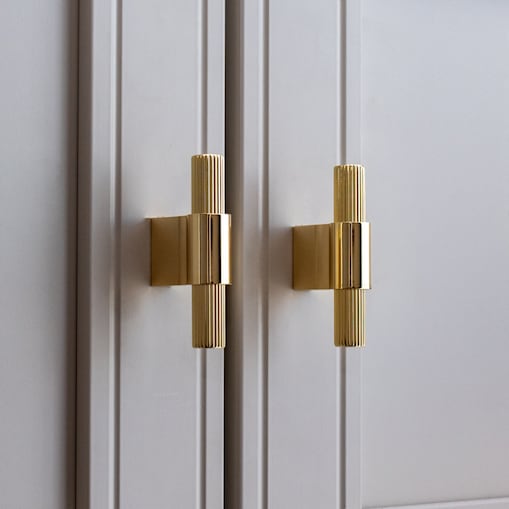 Gałka do mebli złota uchwyt meblowy podłużny połysk 68 mm