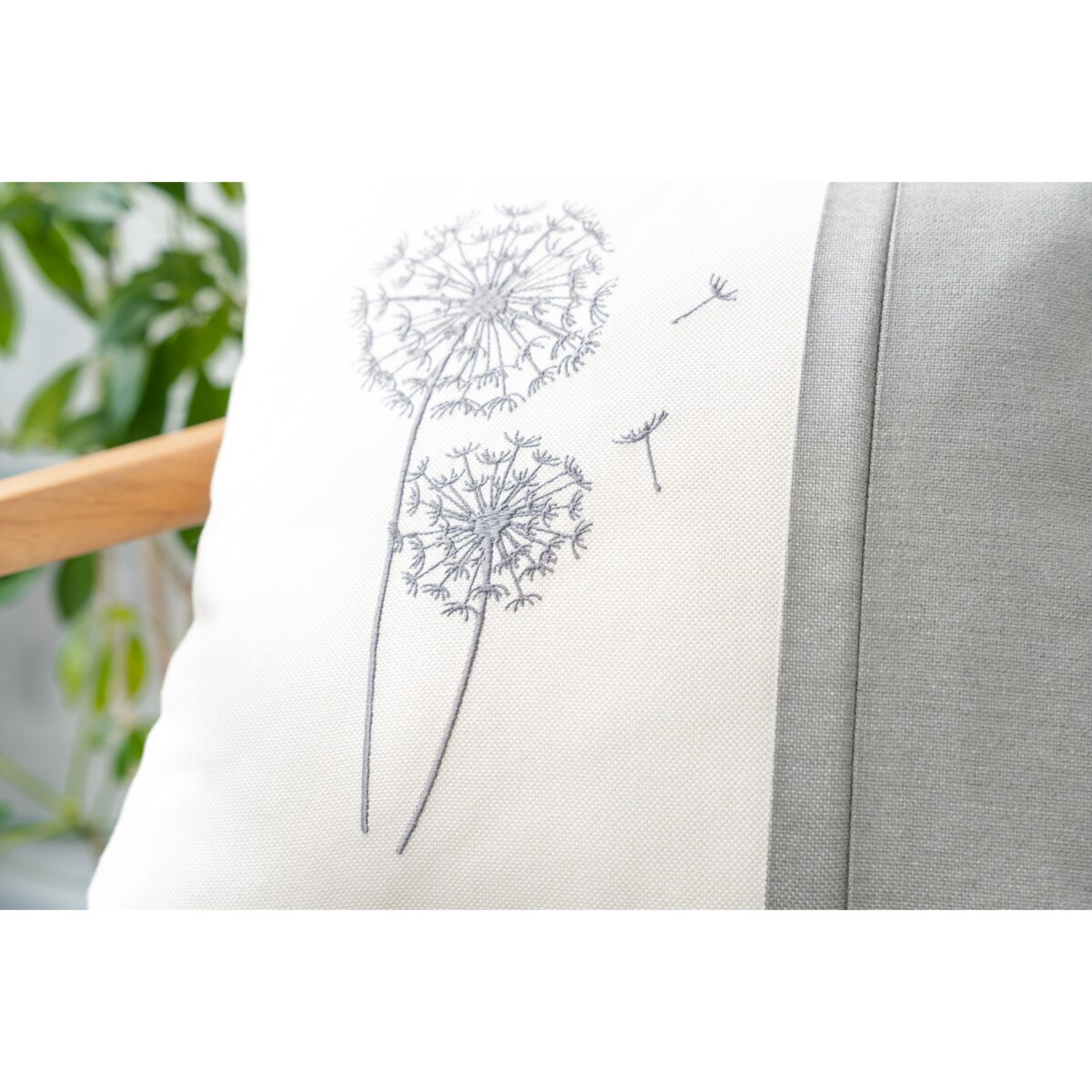 Poduszka dekoracyjna Dmuchawiec Stone 45 x 45 cm