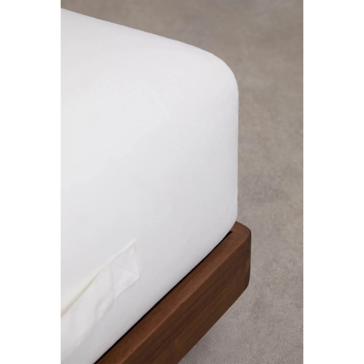 Podwójna leżanka rozkładana z drewna akacjowego Lecia