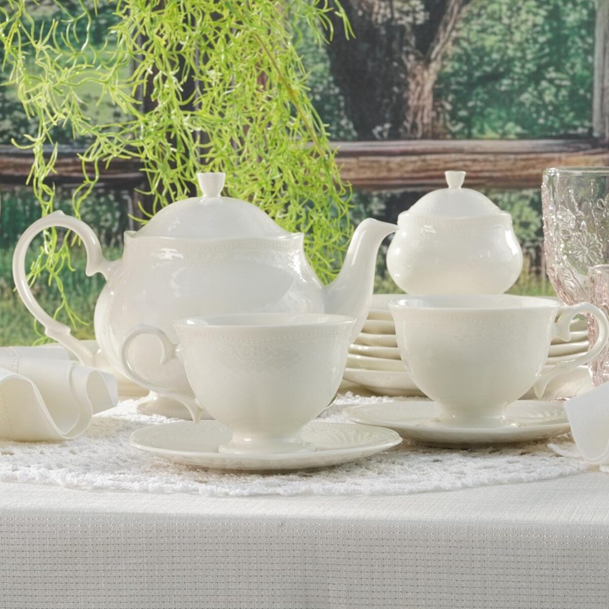 VILLA ITALIA Filiżanka do herbaty 240 ml ze spodkiem NIOBE