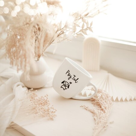 Biały kubek porcelanowy 300 ml - Psy Tul dla miłośników psów na urodziny