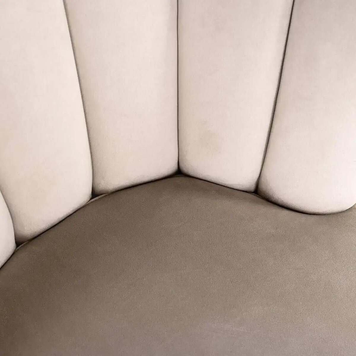 Tapicerowane krzesło Pippa S4445 B KHAKI VELVET Richmond Interiors muszla beżowe