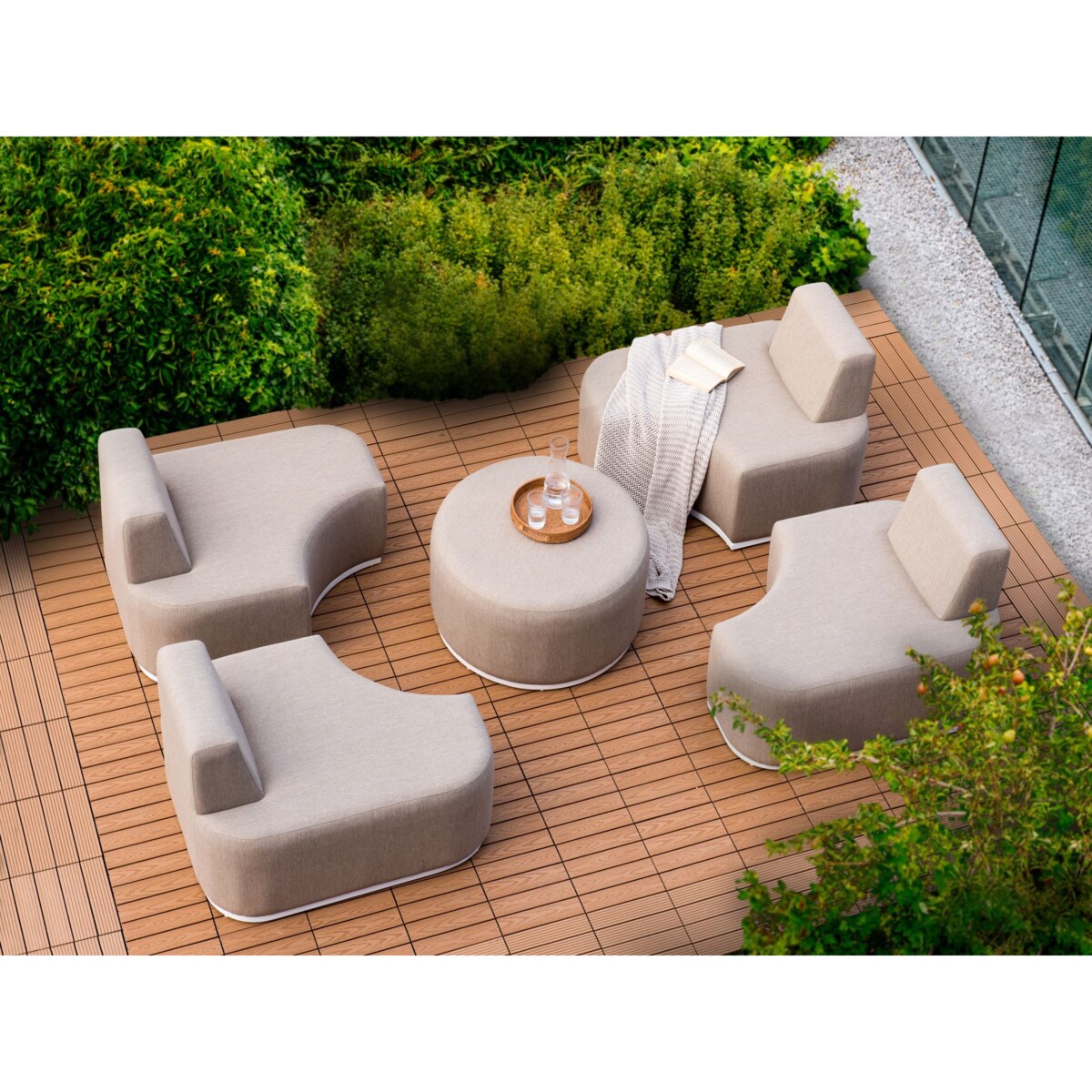 Zestaw ogrodowy ze stolikiem dla 4 osób FABRO Beżowy