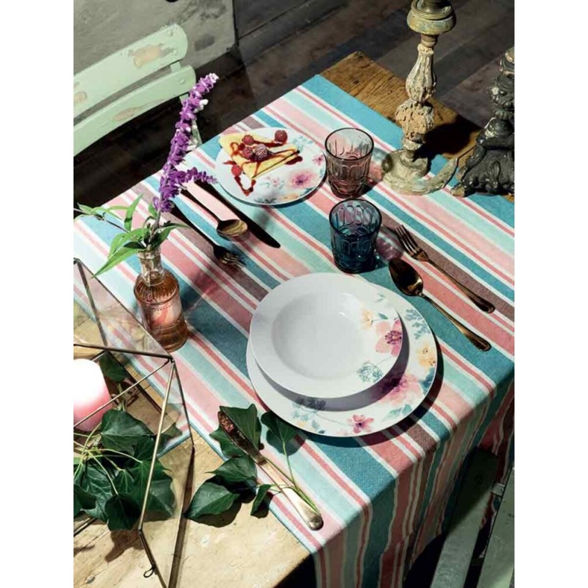 Fresia Obrus 140 x 140 cm