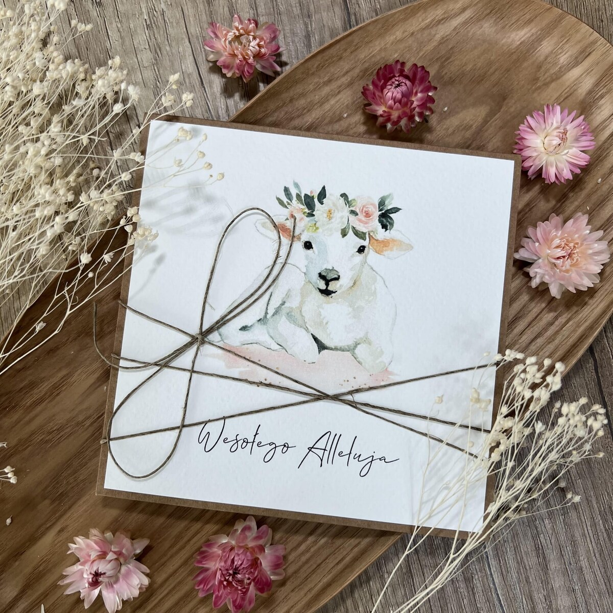 Ręcznie robiona kartka świąteczna wielkanocna na Wielkanoc baranek wielkanocny