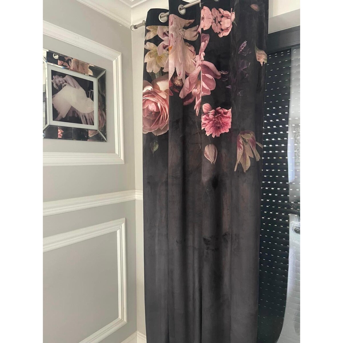 Zasłona welurowa Black Roses 140x250 cm