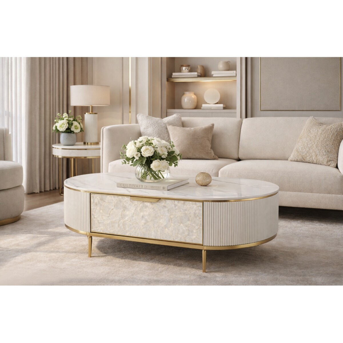 Kremowy stolik kawowy glamour Champion z muszlami i spiekiem 122x71x45