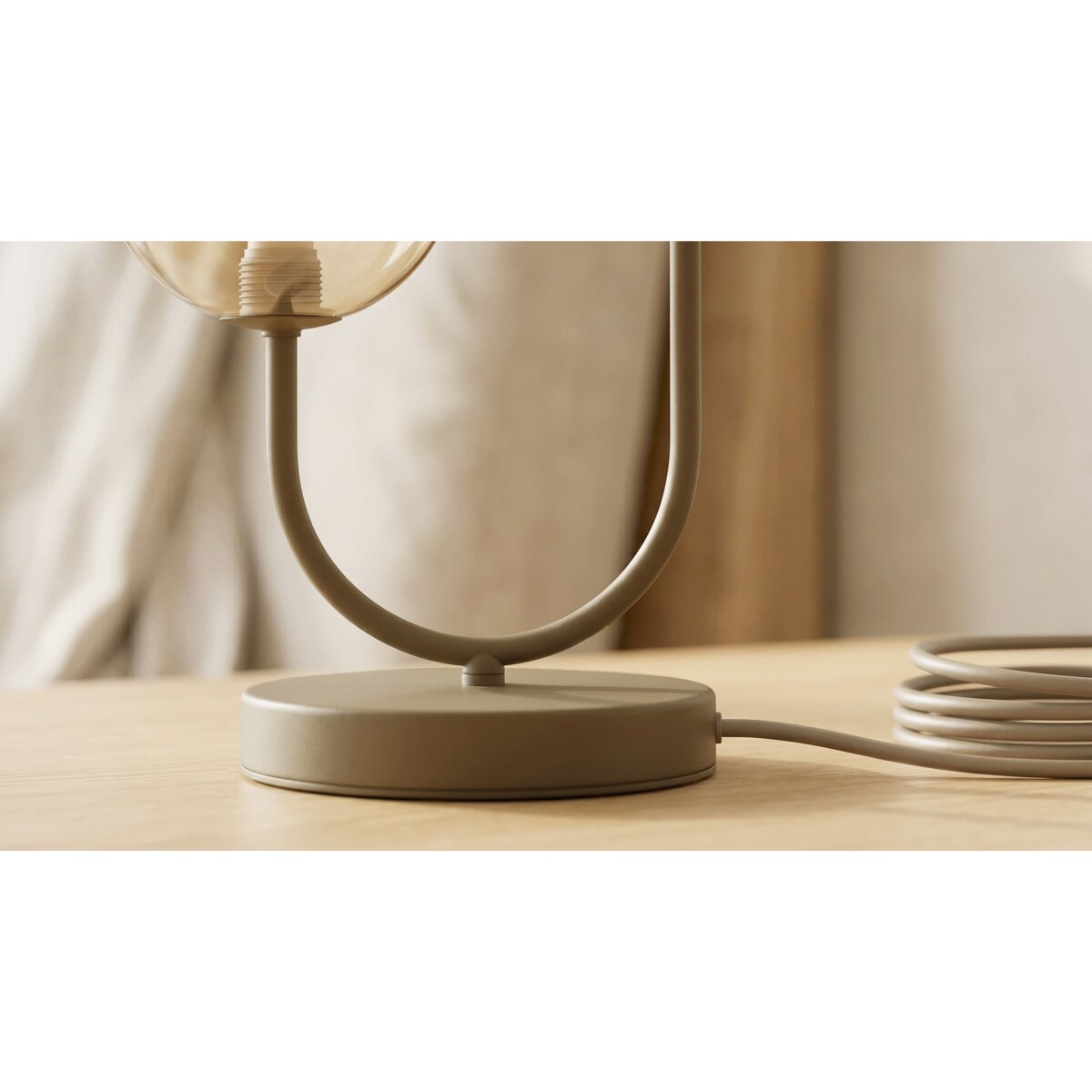 Lampka stołowa K-5997 z serii SPARK