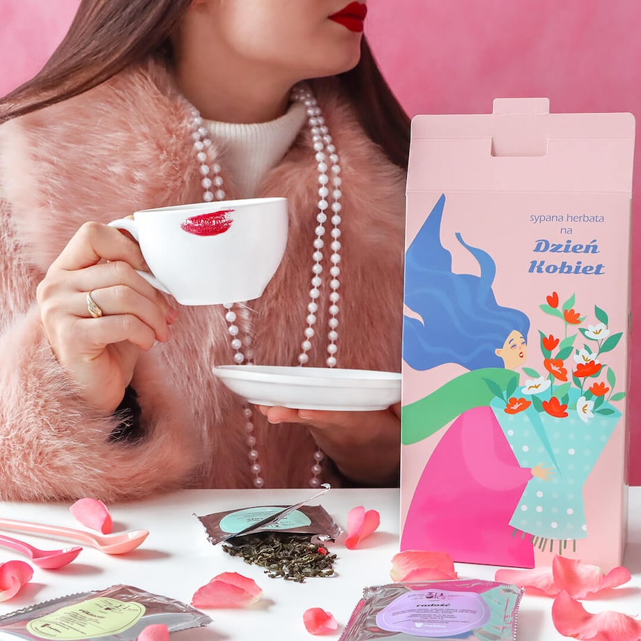 Zestaw prezentowy dla Niej. Box z kawą i herbatą na Dzień Kobiet - prezent upominek. Zestaw 10 herbat sypanych, zestaw 10 kaw smakowych oraz elegancki zaparzacz w kształcie agrafki