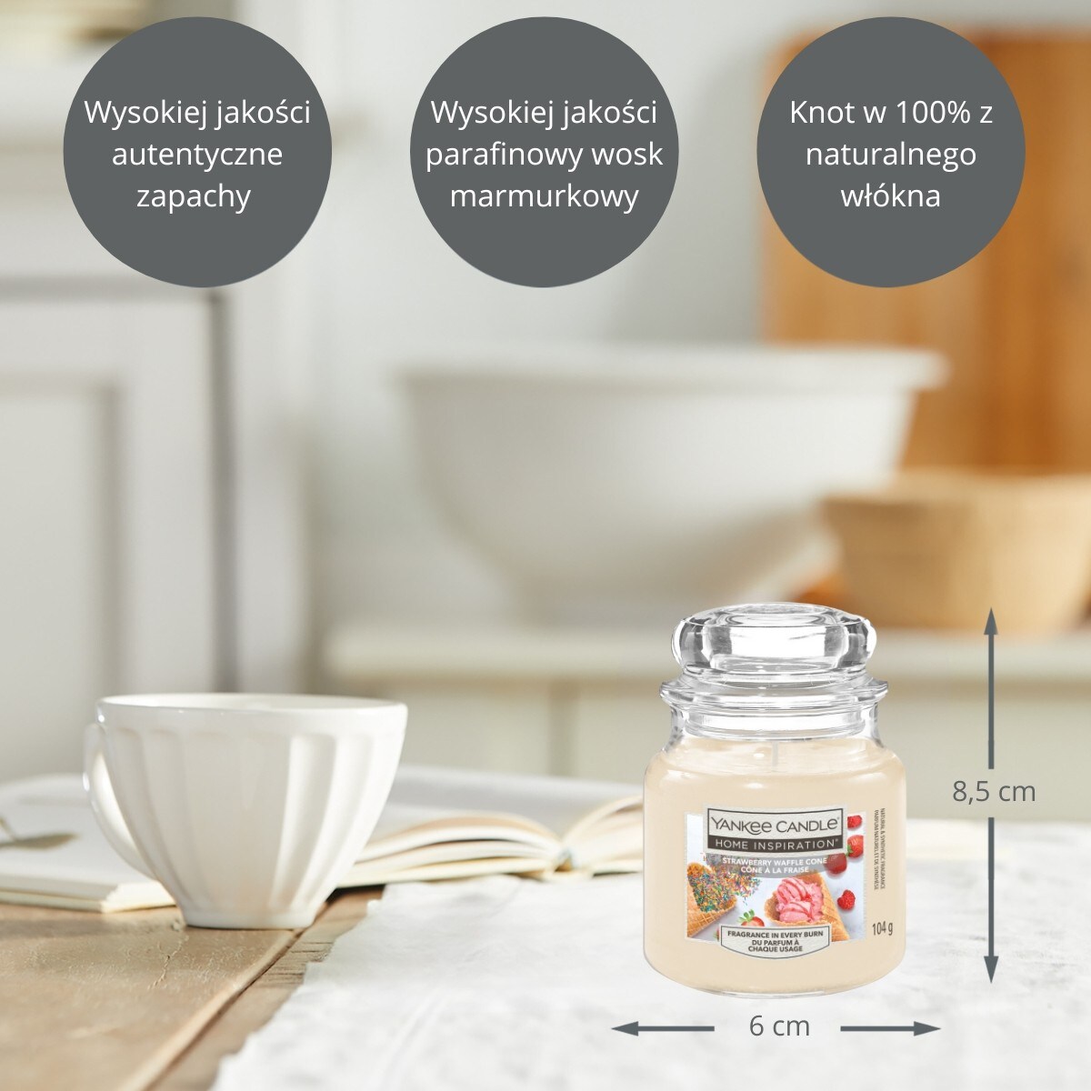 HI świeca mała STRAWBERRY WAFFLE CONE