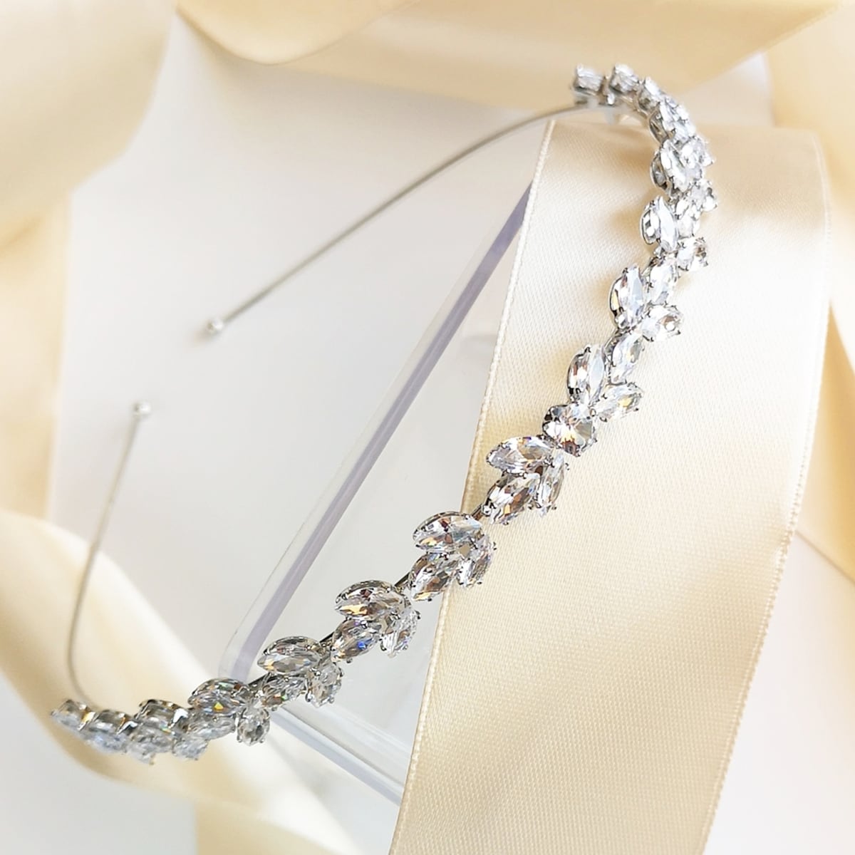 Opaska ślubna z cyrkoniami srebrna wieczorowa elegancja wysoka jakość