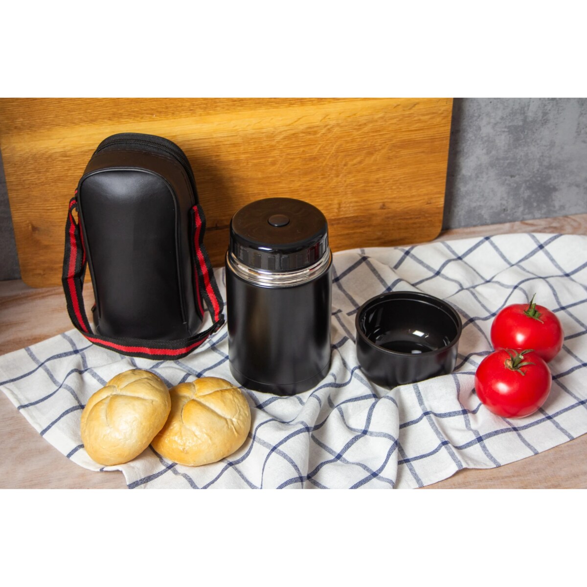 Termos obiadowy na obiad zupę żywność 600ml z pokrowcem czarny BRUNBESTE BB-1062
