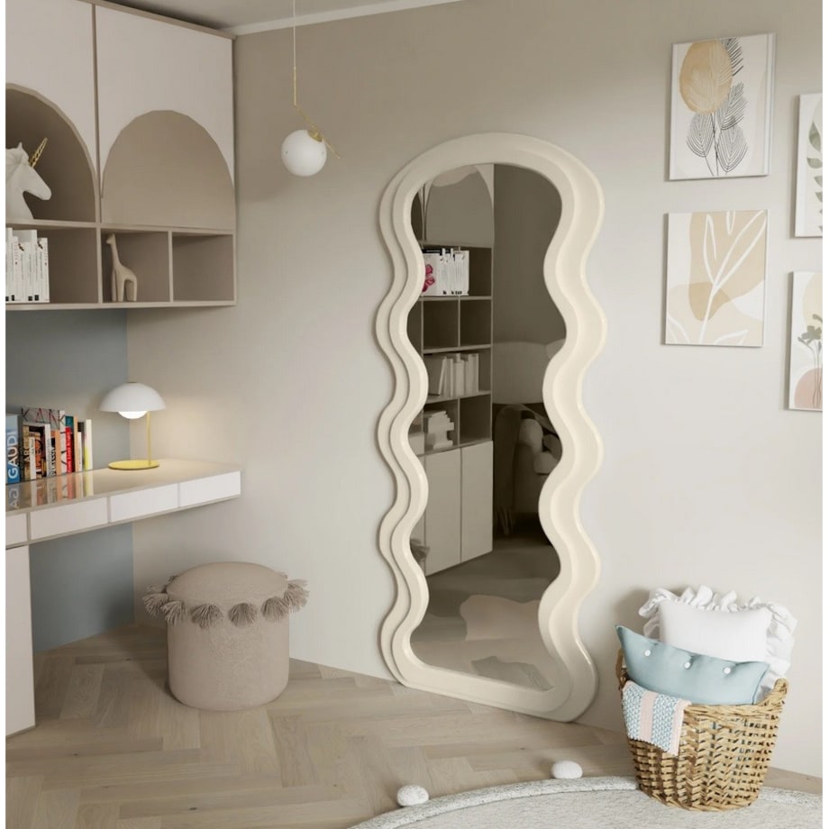 Lustro w nieregularnej ramie 177x75 cm