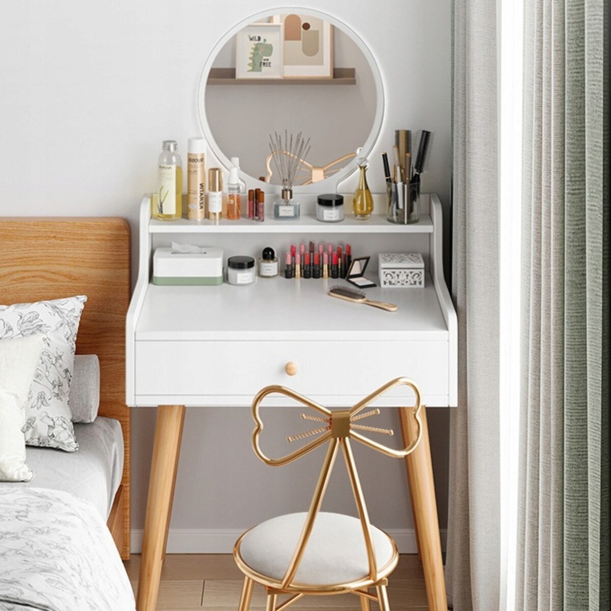 Toaletka kosmetyczna makijaż z lustrem biała skandynawski nowoczesna loft