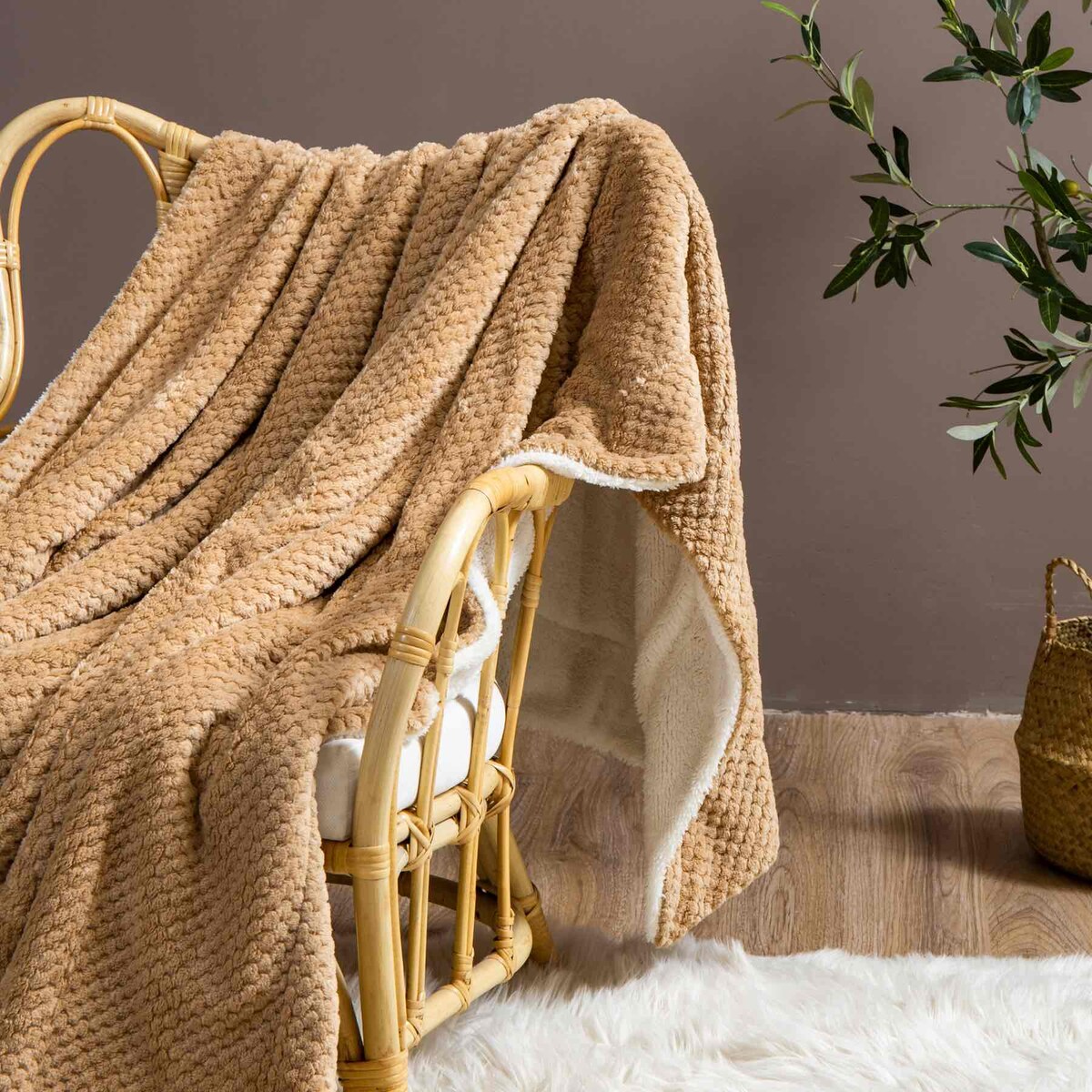 Beżowy Koc Narzuta z Mikrofibry Baranek 150x200 Sherpa