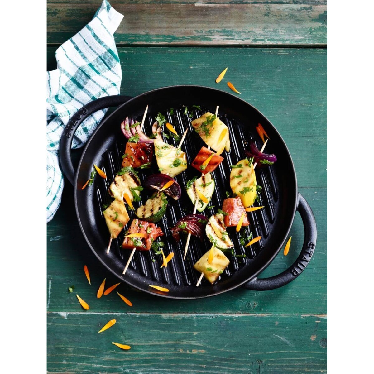 STAUB Okrągła patelnia żeliwna grillowa z dwoma uchwytami 30 cm, czarny