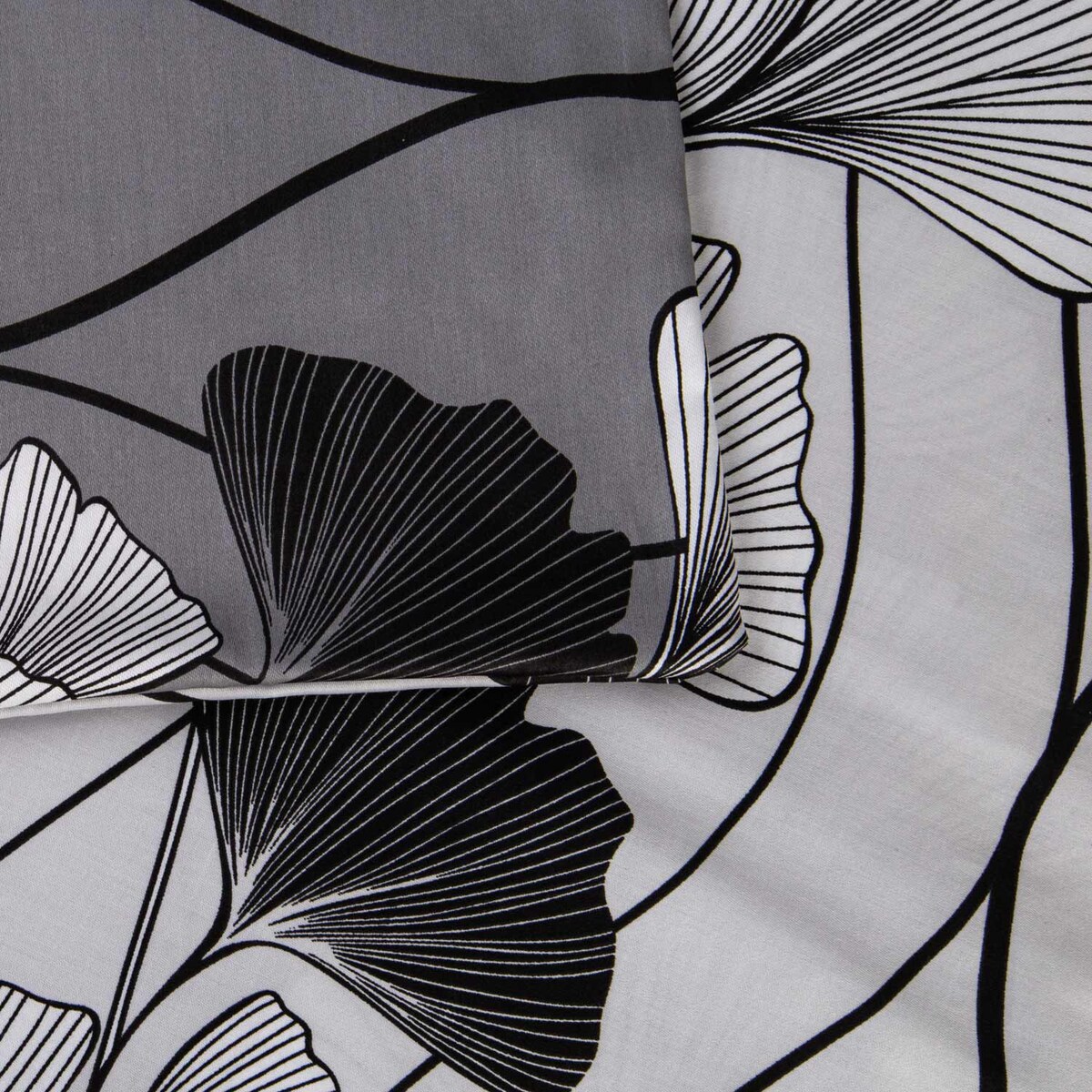 Pościel satyna bawełniana 160x200 Exclusive Cornelia biała w biało-czarne liście miłorzębu