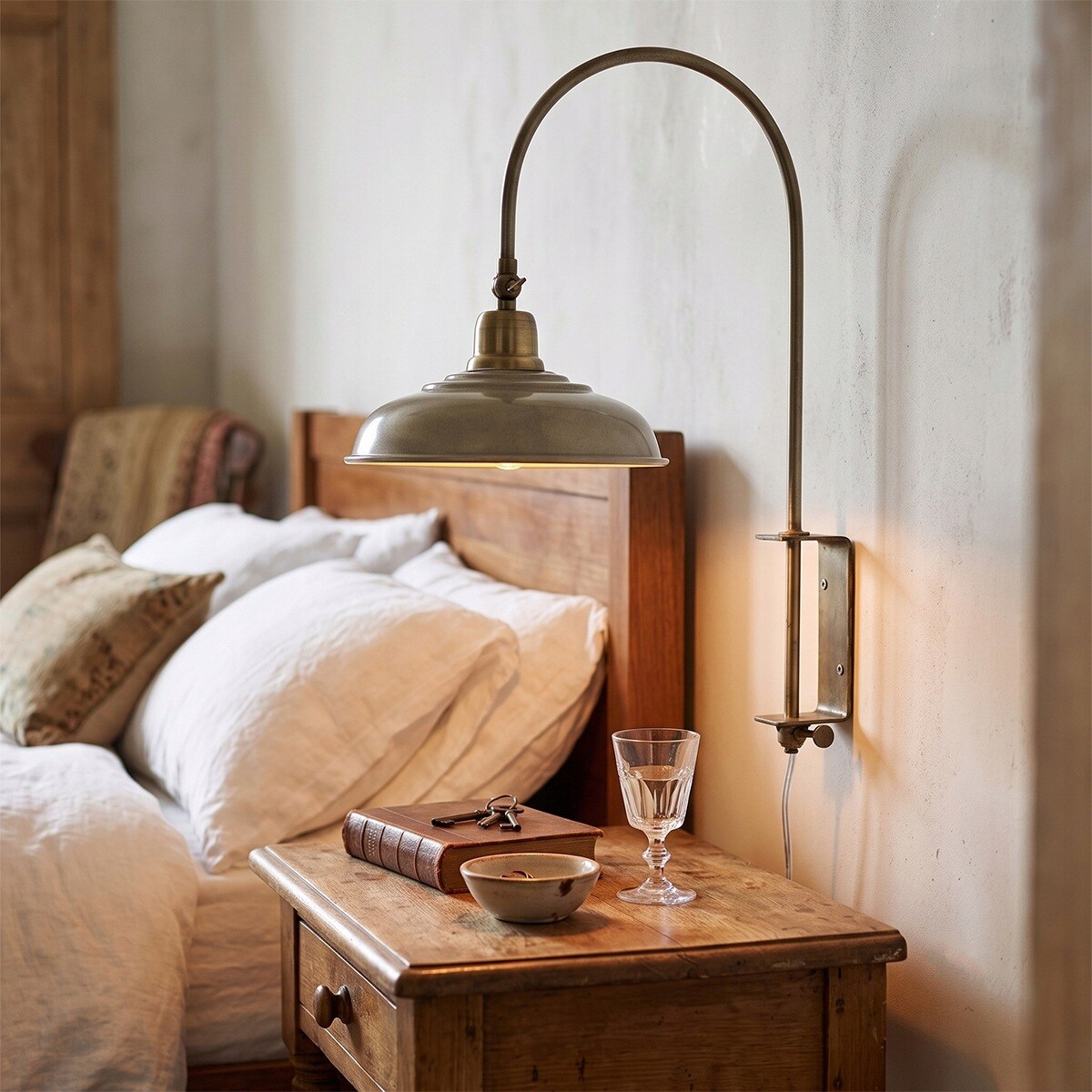 LAMPA KINKIET ŚCIENNA DO POWIESZENIA LOFT METALOWA E27 DO SALONU ZŁOTA BEŻ