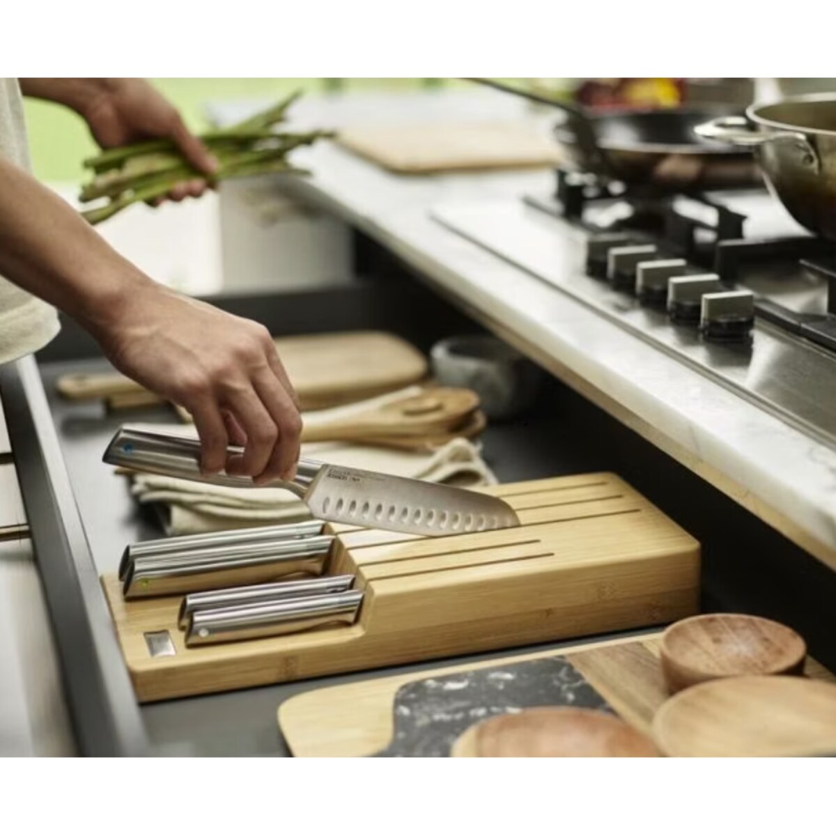 Zestaw noży Elevate w bloku poziomym, Joseph Joseph