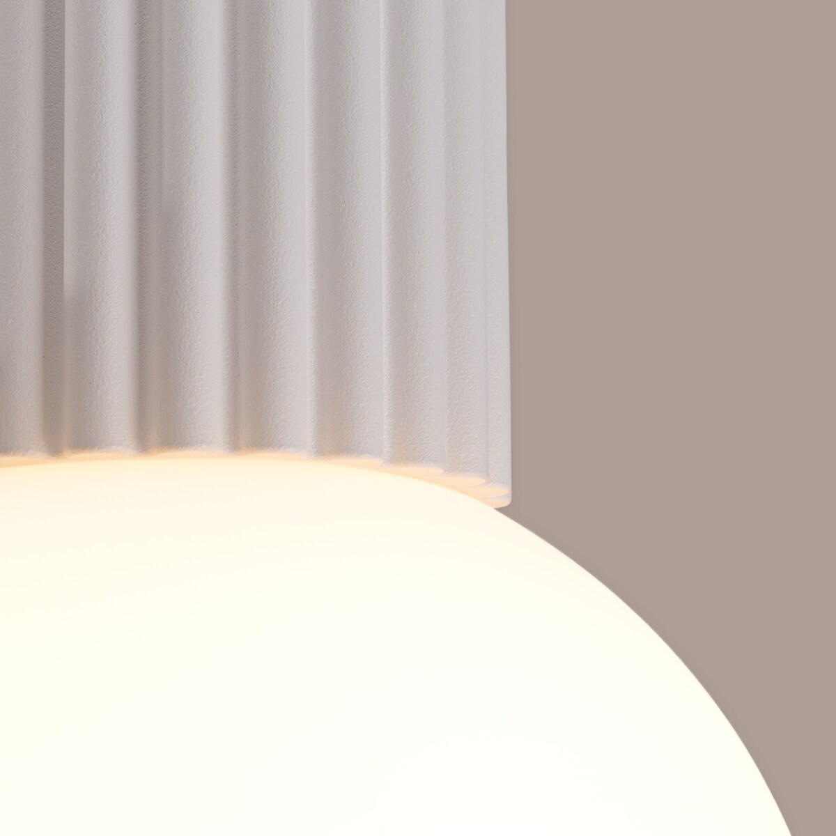 Plafon HALO biały IP44