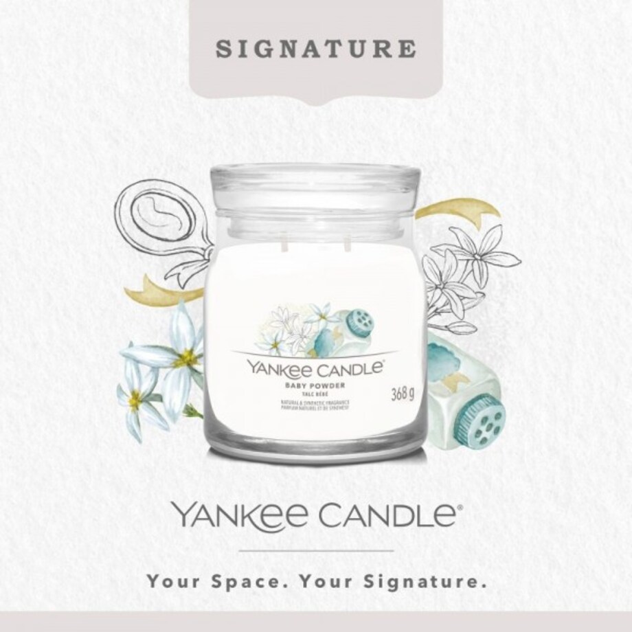 YC SIGNATURE – Świeca średnia BABY POWDER