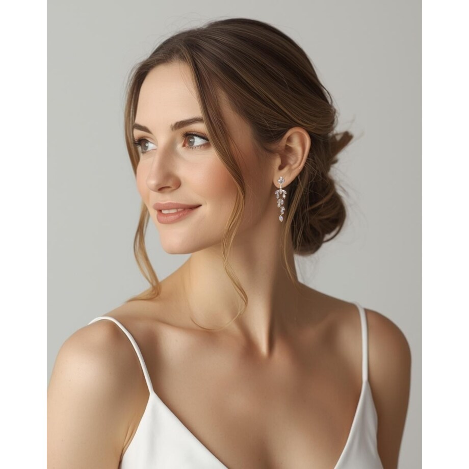 Złote kolczyki wiszące z cyrkoniami eleganckie pozłacane pudełko ślubne