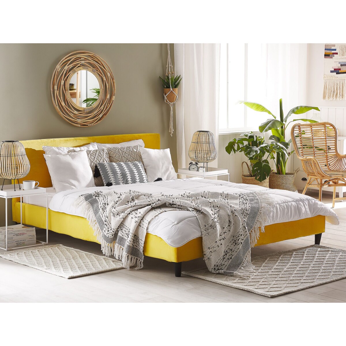 Łóżko welurowe 180 x 200 cm żółte FITOU
