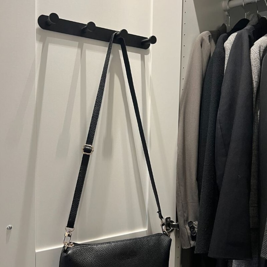 Wieszak ścienny czarny do łazienki kuchni przedpokoju haczyki