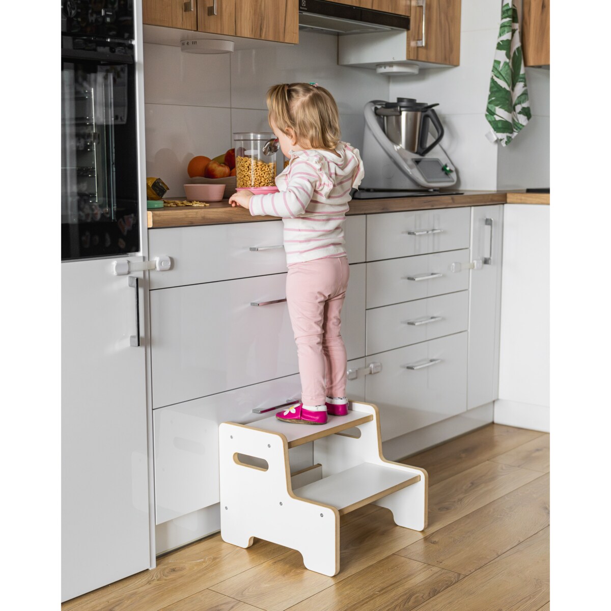 Podest kuchenny Kitchen Helper Pomocnik kuchenny Biały Stołek dla dzieci
