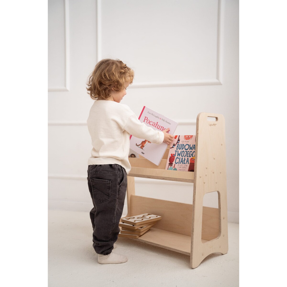 L - biblioteczka/regał montessori